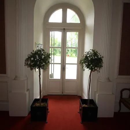 Dans Chateau D'arc-en-barrois Apartament Arc-en-Barrois