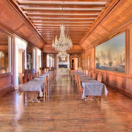 Dans Chateau D'arc-en-barrois Apartament