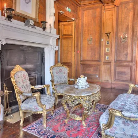 Dans Chateau D'arc-en-barrois